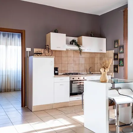-exclusive Fiere- Free Parking And Wi-fi- Apartment *